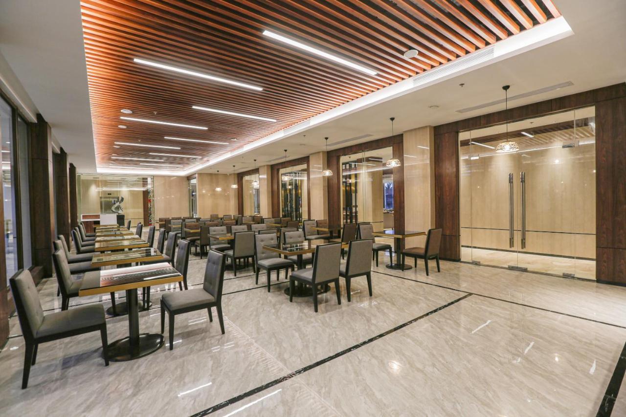 טגאיטאי Hotel Casiana & Events Center Tagaytay Managed By Hii מראה חיצוני תמונה